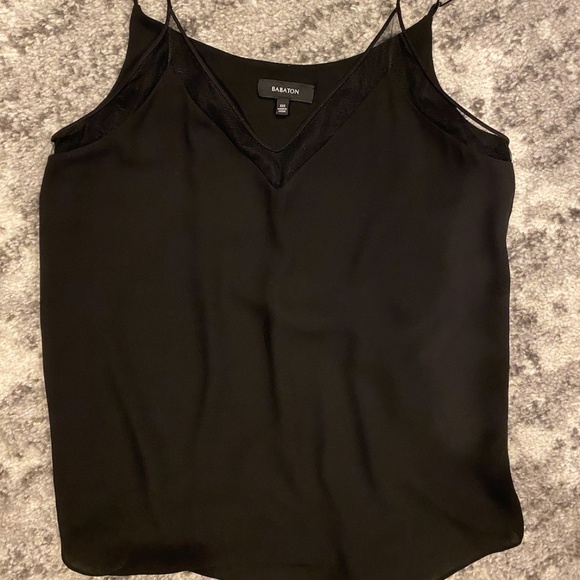 Short Set - Picture 2 of 5